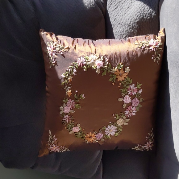 Embroidered Satin Pillow CASE ONLY, throw  cover, 3D floral ribbons, 18" x 18" - Picture 7 of 12